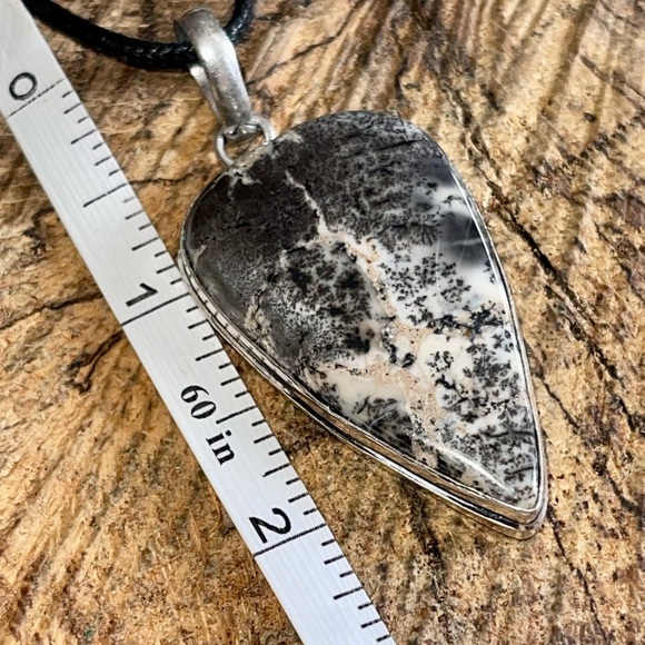 Dendritic Agate Pendant 2 1/4” - Picture 10 of 11